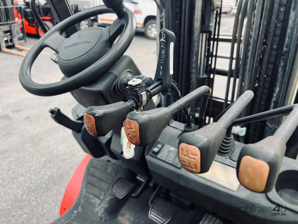 Used Low Hour 3000kg LPG Forklift